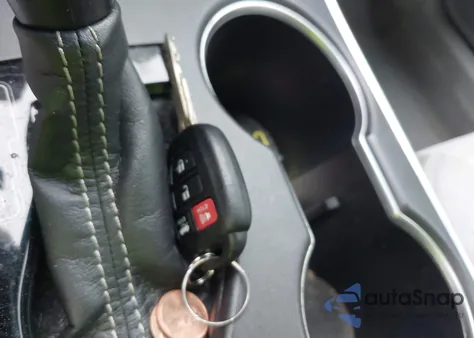 2017 Toyota Camry Le z USA, uszkodzony, nr VIN 4T1BF1FKXHU280337